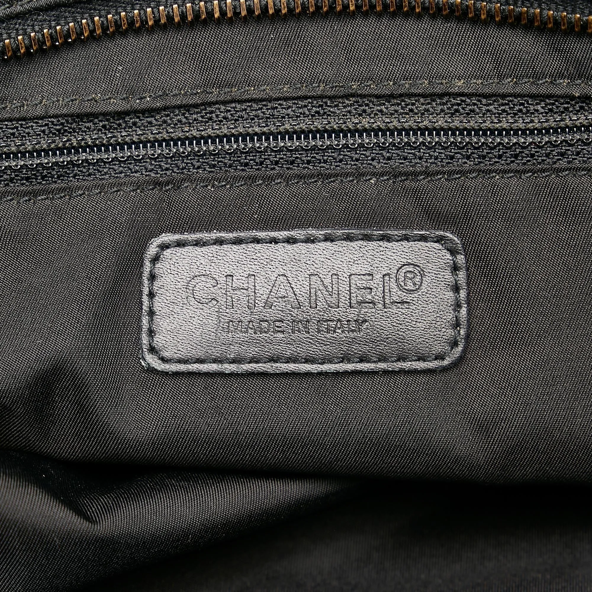 Chanel New Travel Line Tote (SHG-Po5MMk)